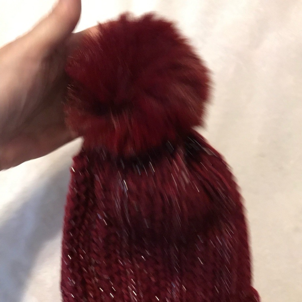 Burgundy and metallic threads Knit Fur Hat Beanie and Scarf 2 items Set NWOT - Picture 3 of 7